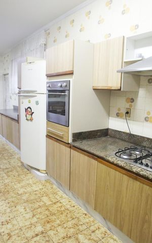 Casa à venda com 650m², 4 quartos e 10 vagasCozinha