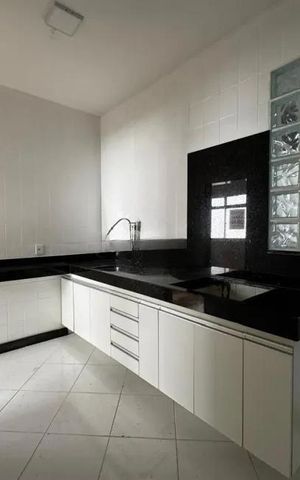Apartamento à venda com 93m², 3 quartos e 2 vagas Apartamento à venda com 93m², 3 quartos e 2 vagasCozinha