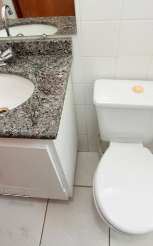 Apartamento à venda com 46m², 2 quartos e 1 vaga Apartamento à venda com 46m², 2 quartos e 1 vagaBanheiro Social