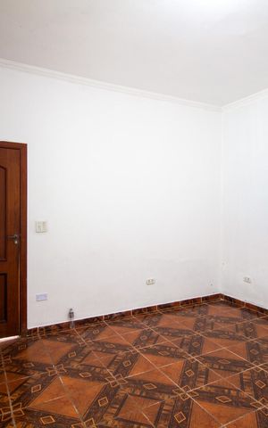 Casa para alugar com 170m², 2 quartos e 2 vagas Casa para alugar com 170m², 2 quartos e 2 vagasSala