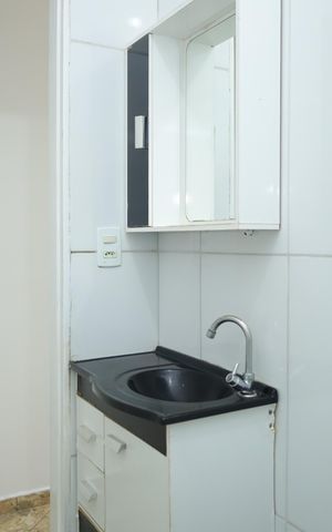 Casa para alugar com 77m², 2 quartos e sem vagaBanheiro