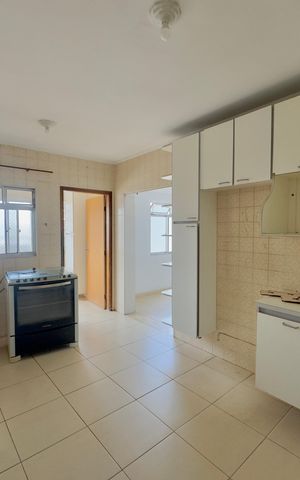 Apartamento para alugar com 140m², 3 quartos e 2 vagas Apartamento para alugar com 140m², 3 quartos e 2 vagasCozinha