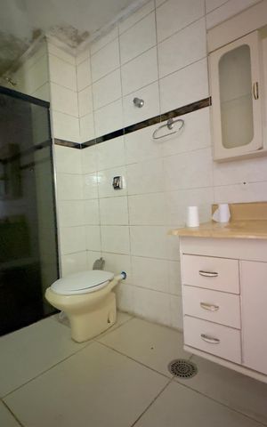 Apartamento para alugar com 140m², 3 quartos e 2 vagas Apartamento para alugar com 140m², 3 quartos e 2 vagasBanheiro 2