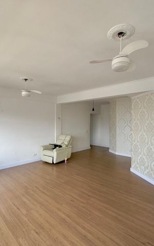 Apartamento para alugar com 140m², 3 quartos e 2 vagas Apartamento para alugar com 140m², 3 quartos e 2 vagasSala