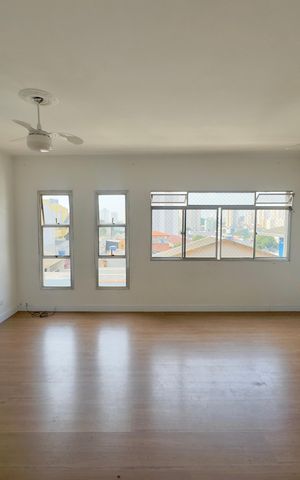 Apartamento para alugar com 140m², 3 quartos e 2 vagas Apartamento para alugar com 140m², 3 quartos e 2 vagasSala