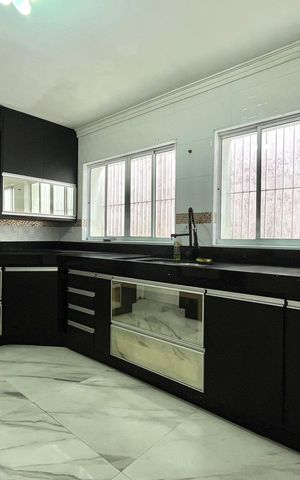Casa para alugar com 200m², 3 quartos e 4 vagas Casa para alugar com 200m², 3 quartos e 4 vagasCozinha