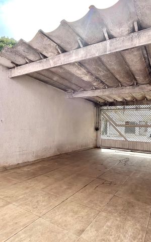 Casa para alugar com 200m², 3 quartos e 4 vagas Casa para alugar com 200m², 3 quartos e 4 vagasGaragem