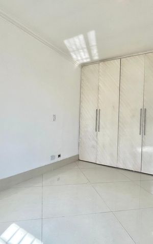 Casa para alugar com 200m², 3 quartos e 4 vagas Casa para alugar com 200m², 3 quartos e 4 vagasSuite