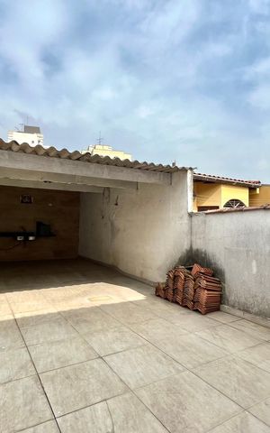 Casa para alugar com 200m², 3 quartos e 4 vagas Casa para alugar com 200m², 3 quartos e 4 vagasQuintal