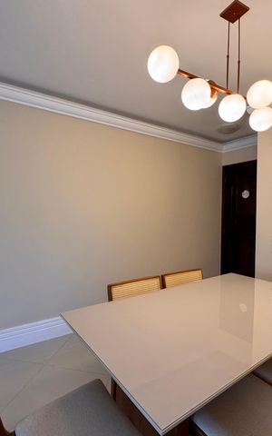 Apartamento à venda com 120m², 3 quartos e 1 vaga Apartamento à venda com 120m², 3 quartos e 1 vagaSala