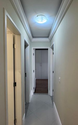 Apartamento à venda com 120m², 3 quartos e 1 vaga Apartamento à venda com 120m², 3 quartos e 1 vagaCorredor