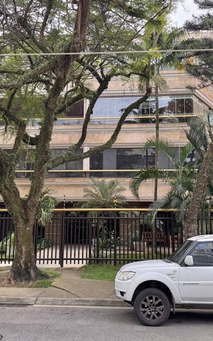 Apartamento à venda com 120m², 3 quartos e 1 vaga Apartamento à venda com 120m², 3 quartos e 1 vagaFachada