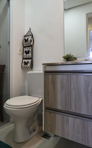 Apartamento à venda com 66m², 2 quartos e 1 vaga Apartamento à venda com 66m², 2 quartos e 1 vagaBanheiro