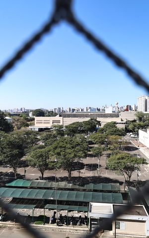 Apartamento à venda com 66m², 2 quartos e 1 vaga Apartamento à venda com 66m², 2 quartos e 1 vagaVista da sacada
