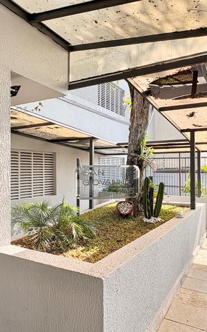 Apartamento à venda com 50m², 2 quartos e 2 vagas Apartamento à venda com 50m², 2 quartos e 2 vagasEntrada