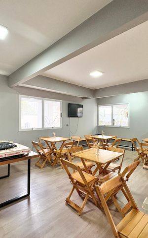 Apartamento à venda com 50m², 2 quartos e 2 vagas Apartamento à venda com 50m², 2 quartos e 2 vagasÁrea comum - Salão de festas