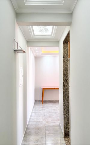 Apartamento à venda com 50m², 2 quartos e 2 vagas Apartamento à venda com 50m², 2 quartos e 2 vagasCorredor de entrada