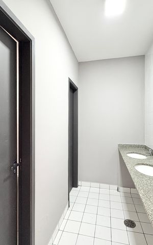 Apartamento à venda com 50m², 2 quartos e 2 vagas Apartamento à venda com 50m², 2 quartos e 2 vagasBanheiro - Área comum