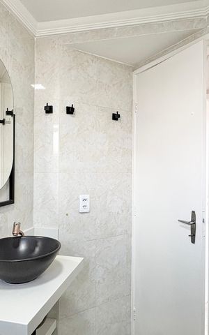 Apartamento à venda com 50m², 2 quartos e 2 vagas Apartamento à venda com 50m², 2 quartos e 2 vagasBanheiro