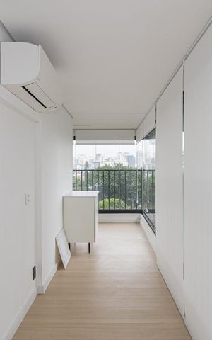 Studio para alugar com 34m², 1 quarto e sem vaga Studio para alugar com 34m², 1 quarto e sem vagaVaranda