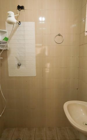 Casa para alugar com 70m², 2 quartos e 2 vagas Casa para alugar com 70m², 2 quartos e 2 vagasBanheiro da Suíte 2
