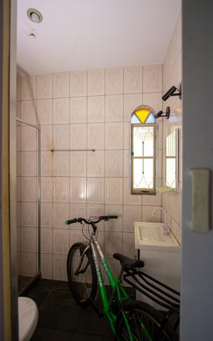 Casa para alugar com 50m², 2 quartos e sem vaga Casa para alugar com 50m², 2 quartos e sem vagaBanheiro Social
