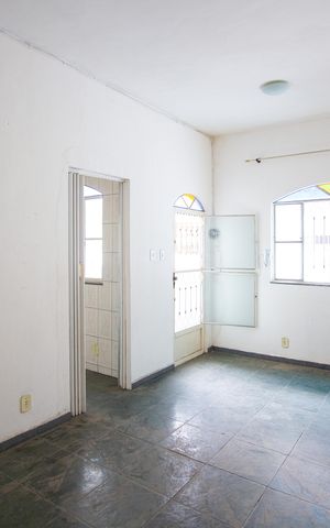 Casa para alugar com 50m², 2 quartos e sem vaga Casa para alugar com 50m², 2 quartos e sem vagaSala