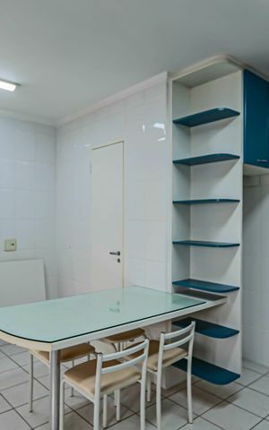 Apartamento para alugar com 93m², 3 quartos e 2 vagasCozinha
