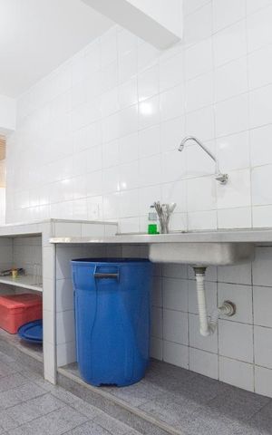 Apartamento à venda com 182m², 3 quartos e 2 vagas Apartamento à venda com 182m², 3 quartos e 2 vagasCopa do Salão de Festas