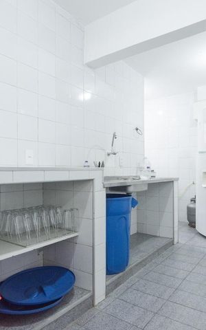 Apartamento à venda com 182m², 3 quartos e 2 vagas Apartamento à venda com 182m², 3 quartos e 2 vagasCopa do Salão de Festas