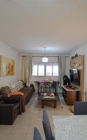 Casa à venda com 150m², 3 quartos e 2 vagas Casa à venda com 150m², 3 quartos e 2 vagasSALA