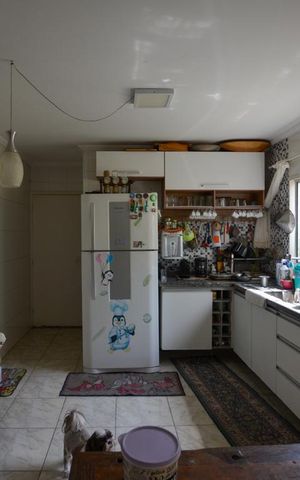 Casa à venda com 150m², 3 quartos e 2 vagas Casa à venda com 150m², 3 quartos e 2 vagasCOZINHA