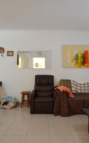 Casa à venda com 150m², 3 quartos e 2 vagas Casa à venda com 150m², 3 quartos e 2 vagasSALA