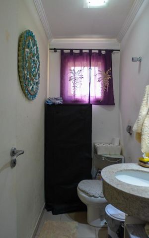 Casa à venda com 150m², 3 quartos e 2 vagas Casa à venda com 150m², 3 quartos e 2 vagasLAVABO