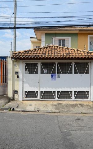 Casa à venda com 150m², 3 quartos e 2 vagas