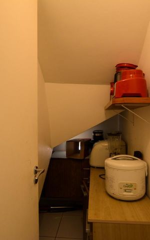 Casa à venda com 150m², 3 quartos e 2 vagas Casa à venda com 150m², 3 quartos e 2 vagasDESPENSA