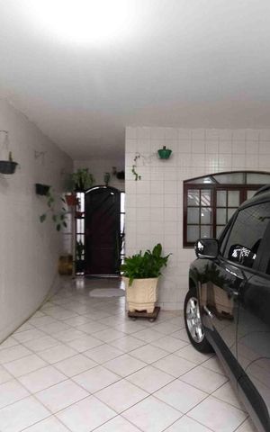 Casa à venda com 196m², 3 quartos e 2 vagas Casa à venda com 196m², 3 quartos e 2 vagasGaragem