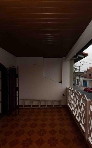 Casa à venda com 196m², 3 quartos e 2 vagas Casa à venda com 196m², 3 quartos e 2 vagasVaranda da Suite