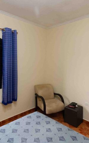 Casa à venda com 196m², 3 quartos e 2 vagas Casa à venda com 196m², 3 quartos e 2 vagasQuarto