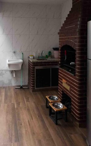 Casa à venda com 196m², 3 quartos e 2 vagas Casa à venda com 196m², 3 quartos e 2 vagasEspaço Gourmet