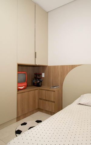 Casa de condomínio à venda com 330m², 4 quartos e 3 vagas Casa de condomínio à venda com 330m², 4 quartos e 3 vagasSuíte 2
