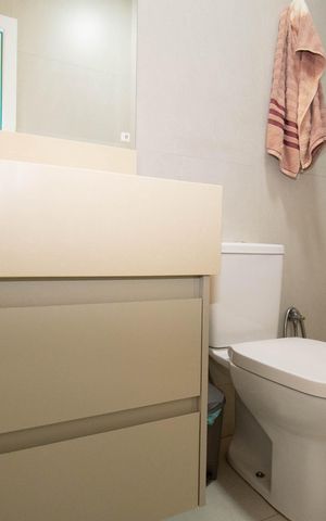 Casa de condomínio à venda com 330m², 4 quartos e 3 vagas Casa de condomínio à venda com 330m², 4 quartos e 3 vagasBanheiro da Suíte 2