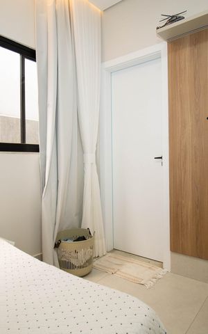 Casa de condomínio à venda com 330m², 4 quartos e 3 vagas Casa de condomínio à venda com 330m², 4 quartos e 3 vagasSuíte 2