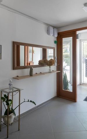 Apartamento à venda com 66m², 2 quartos e 1 vaga Apartamento à venda com 66m², 2 quartos e 1 vagaHall social