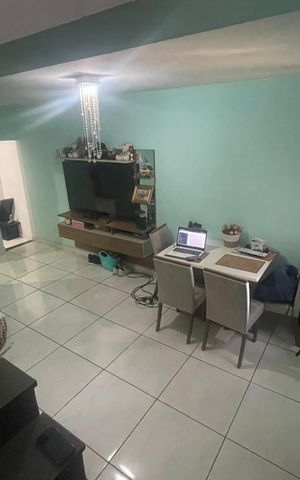 Casa à venda com 60m², 2 quartos e 1 vaga Casa à venda com 60m², 2 quartos e 1 vagaSala