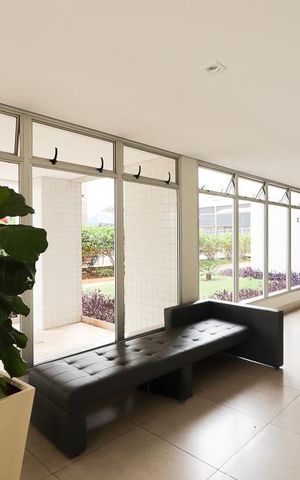 Apartamento para alugar com 123m², 4 quartos e 2 vagasHall
