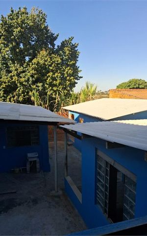 Casa à venda com 300m², 3 quartos e 2 vagas