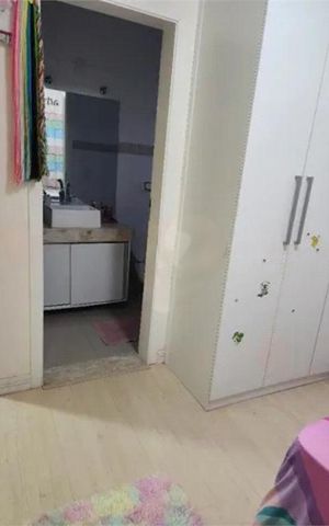 Casa à venda com 303m², 3 quartos e 4 vagas