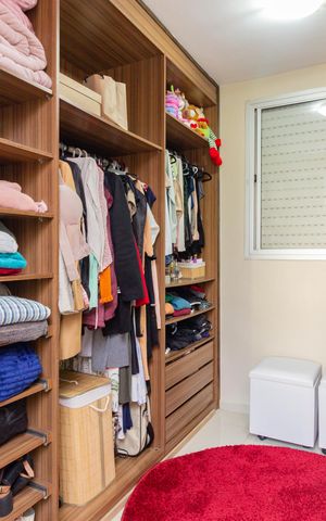 Apartamento à venda com 68m², 2 quartos e 1 vaga Apartamento à venda com 68m², 2 quartos e 1 vagaCloset Quarto 1