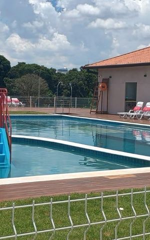 Casa de condomínio para alugar com 85m², 3 quartos e 2 vagas Casa de condomínio para alugar com 85m², 3 quartos e 2 vagasÁrea comum - Piscina